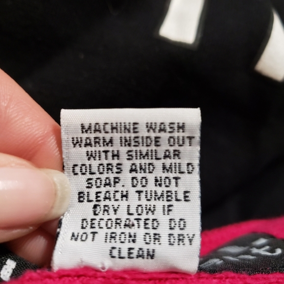 Authentic vintage 90’s B.U.M. Equipment Sweater fuchsia - Picture 11 of 11
